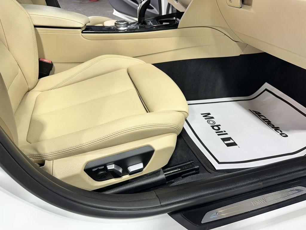BMW 3-Series 330i SULEV Sedan 2017