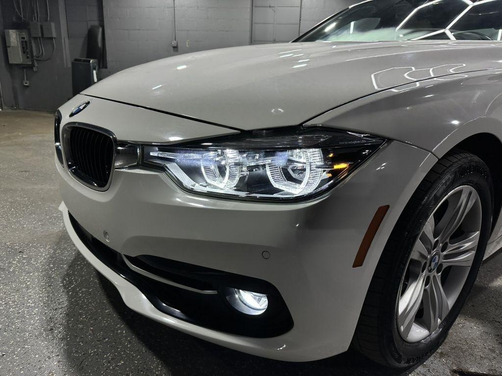 BMW 3-Series 330i SULEV Sedan 2017