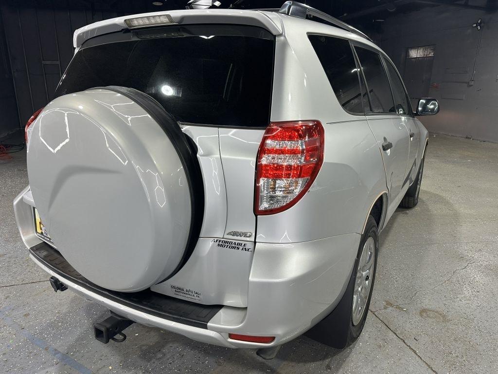Toyota RAV4 Base I4 4WD 2010