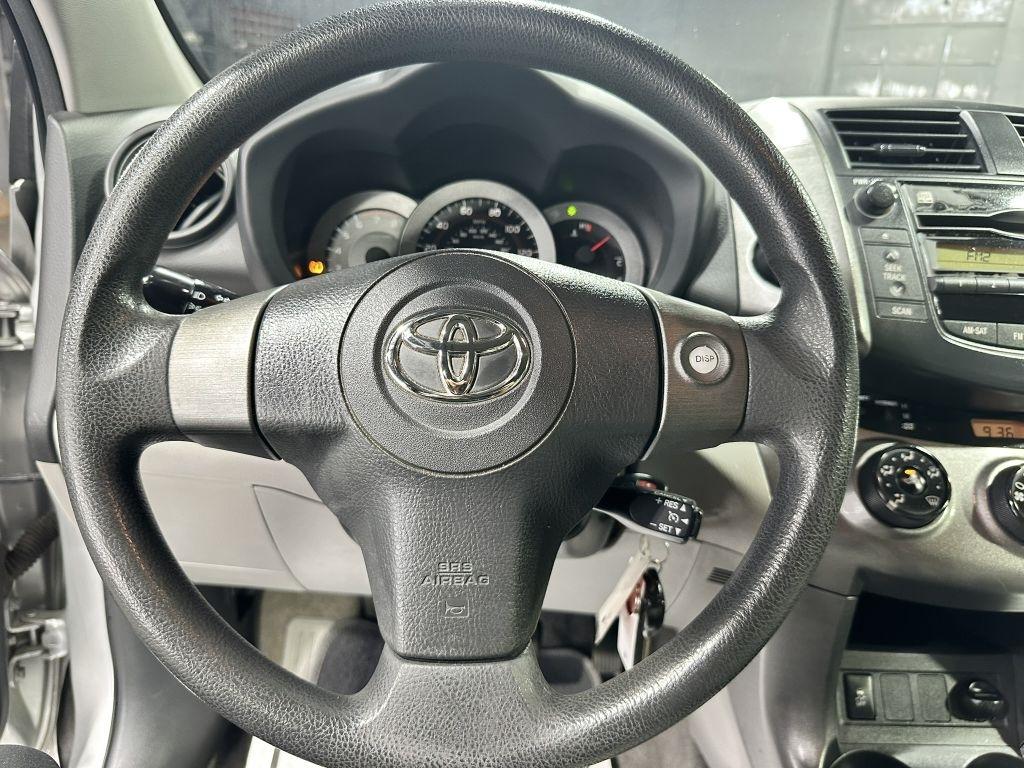Toyota RAV4 Base I4 4WD 2010