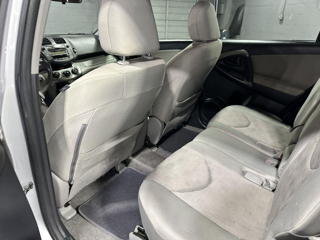 Toyota RAV4 Base I4 4WD 2010