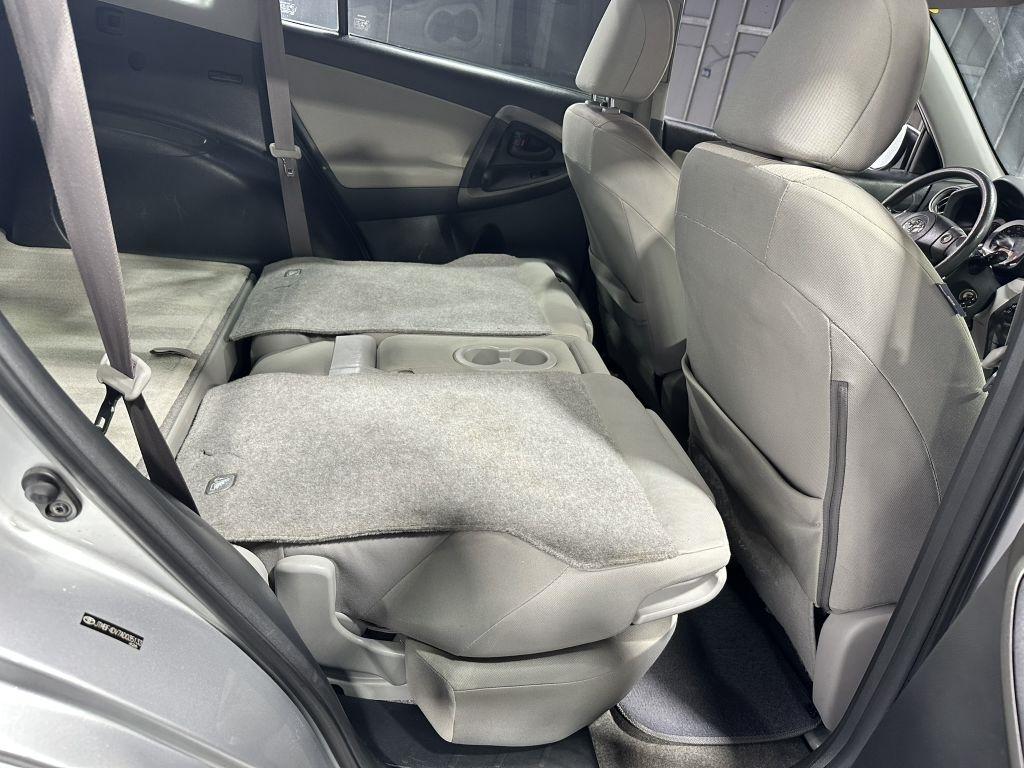 Toyota RAV4 Base I4 4WD 2010