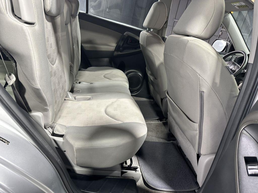 Toyota RAV4 Base I4 4WD 2010