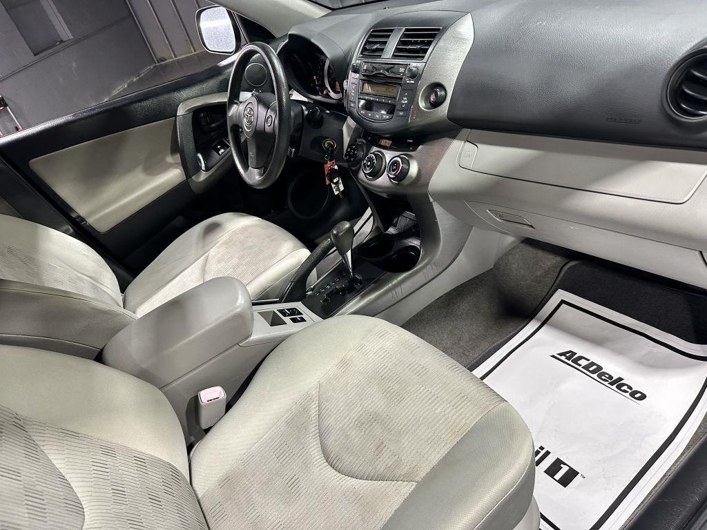 Toyota RAV4 Base I4 4WD 2010