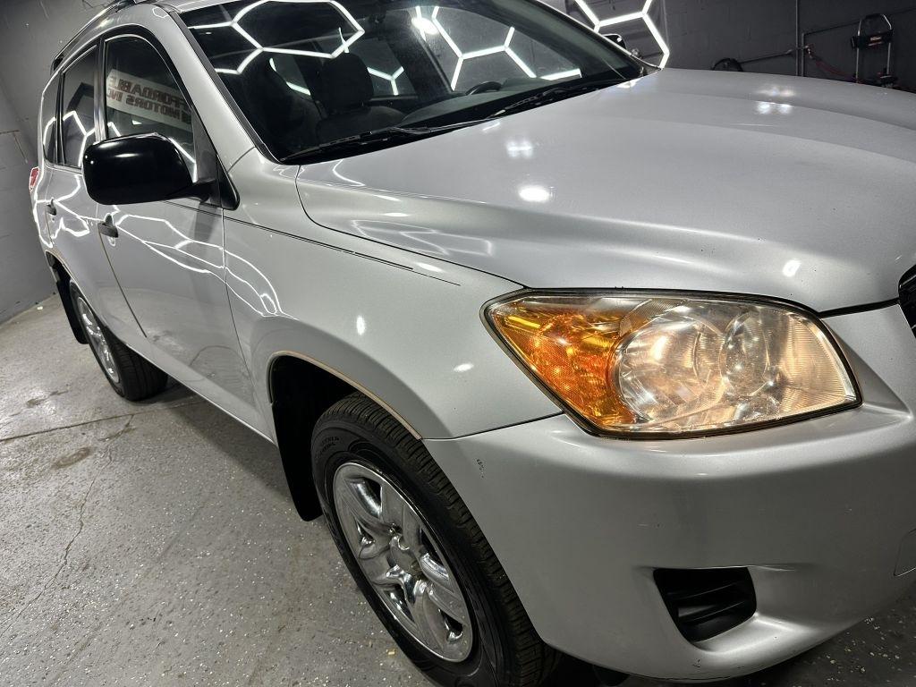 Toyota RAV4 Base I4 4WD 2010