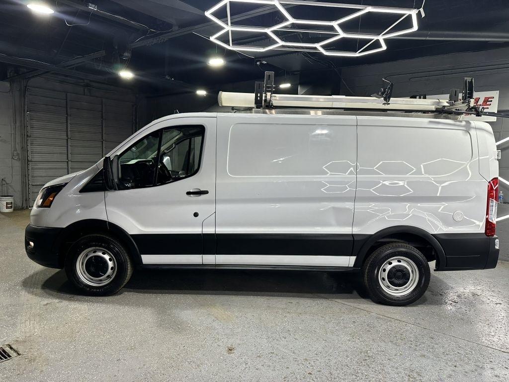 Ford Transit 250 Van Low Roof w/Sliding Pass. 130-in. WB 2020