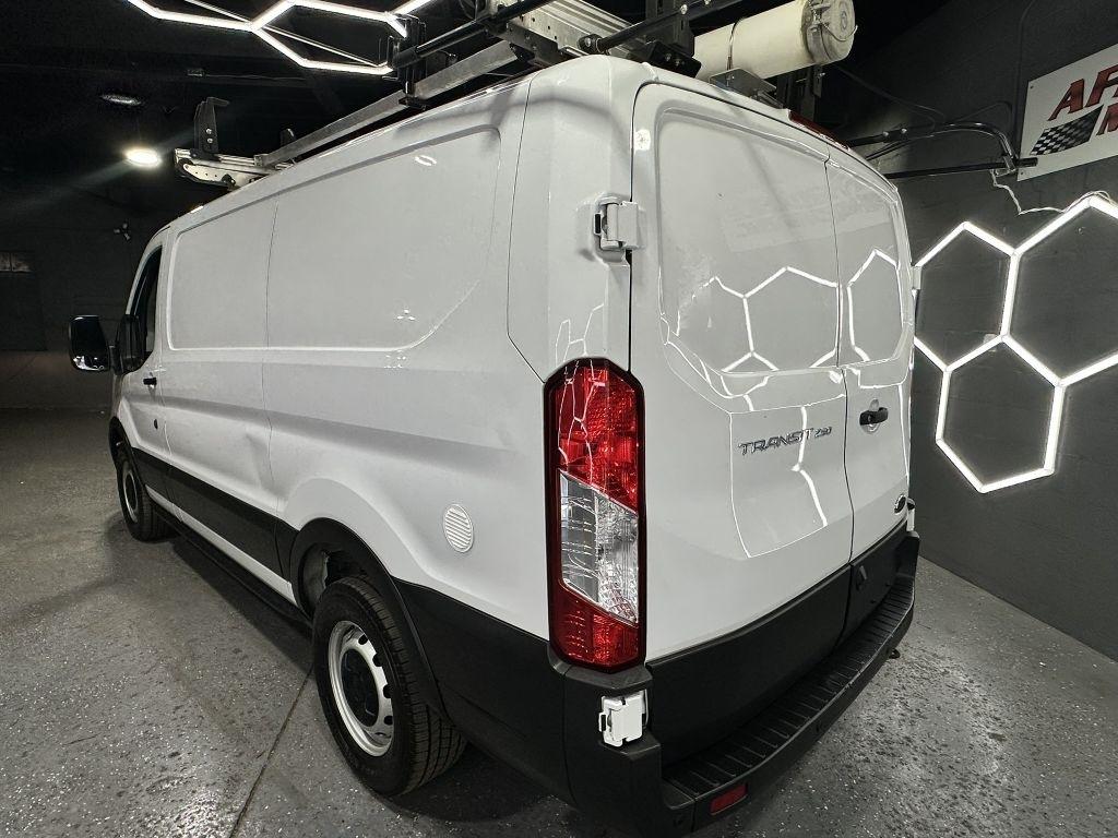 Ford Transit 250 Van Low Roof w/Sliding Pass. 130-in. WB 2020