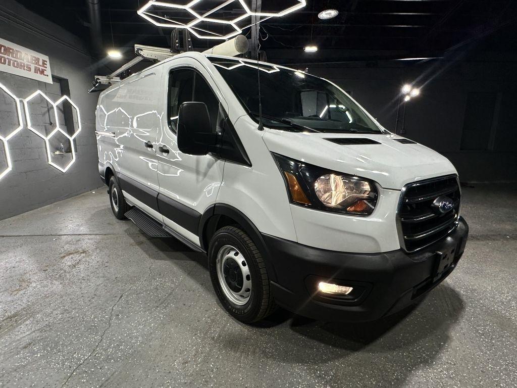 Ford Transit 250 Van Low Roof w/Sliding Pass. 130-in. WB 2020