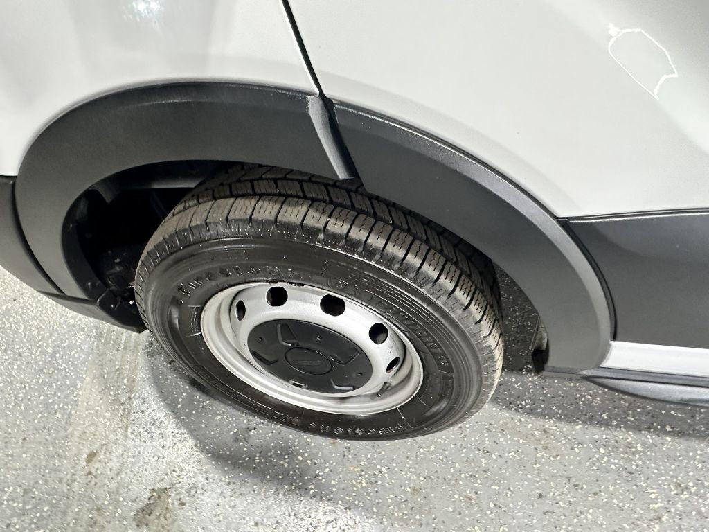 Ford Transit 250 Van Low Roof w/Sliding Pass. 130-in. WB 2020