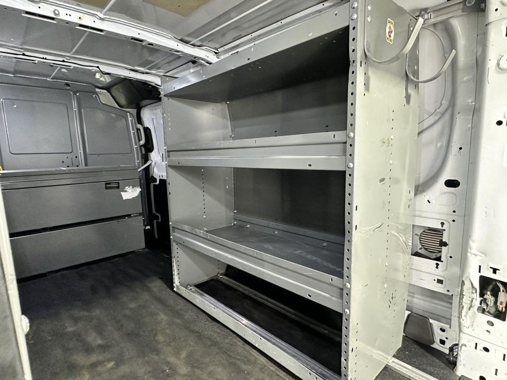 Ford Transit 250 Van Low Roof w/Sliding Pass. 130-in. WB 2020