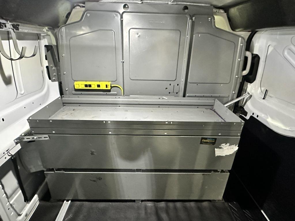 Ford Transit 250 Van Low Roof w/Sliding Pass. 130-in. WB 2020
