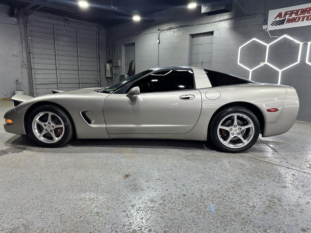 Chevrolet Corvette  2002