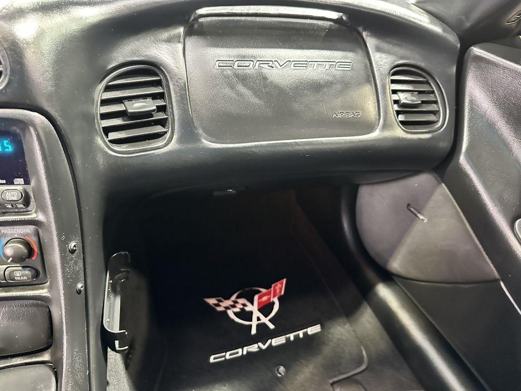 Chevrolet Corvette  2002