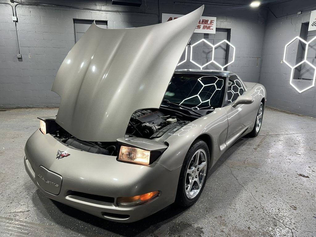 Chevrolet Corvette  2002