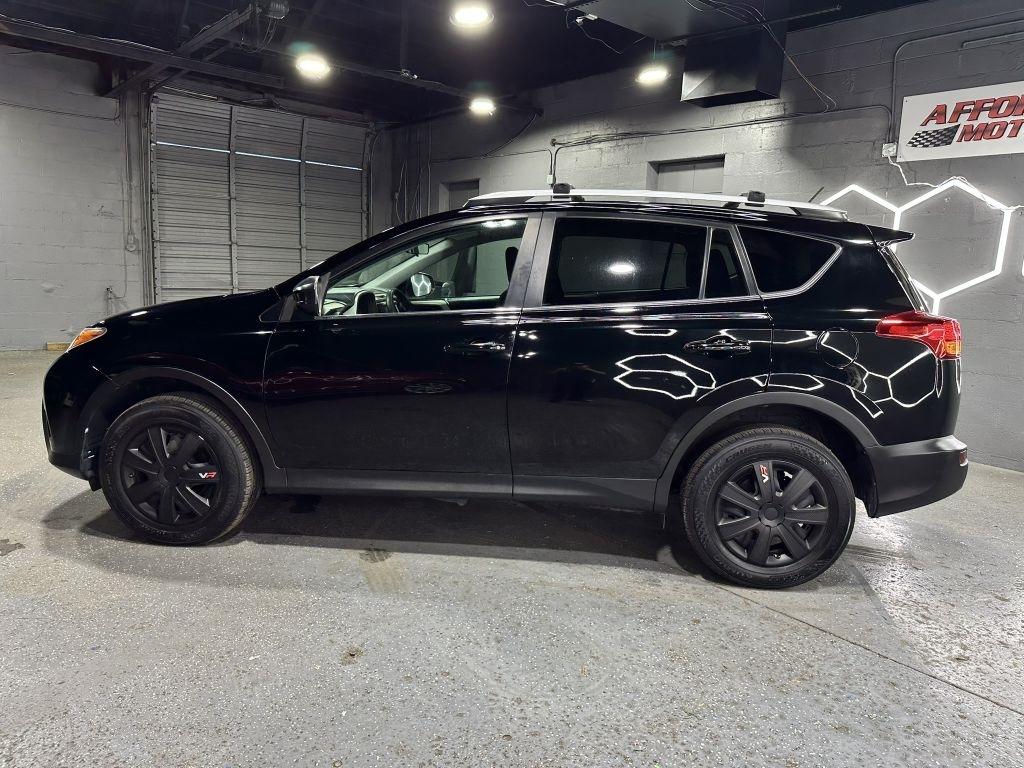 Toyota RAV4 LE AWD 2015