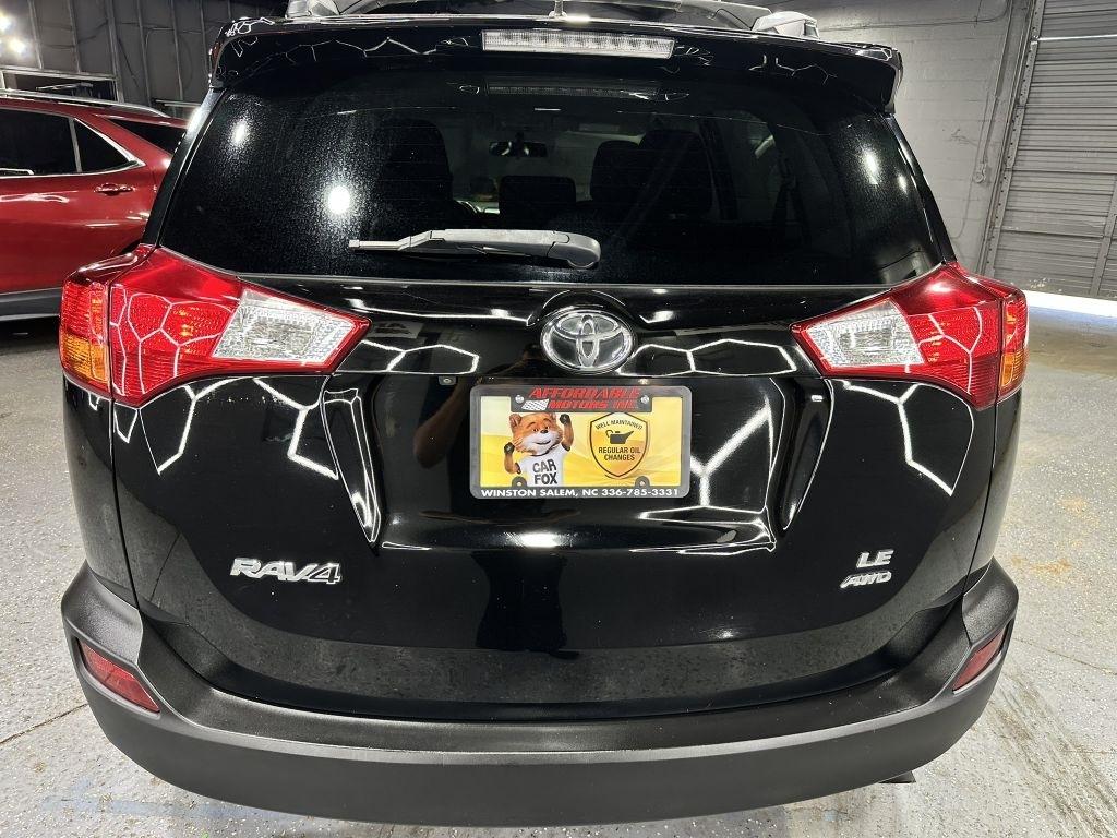 Toyota RAV4 LE AWD 2015