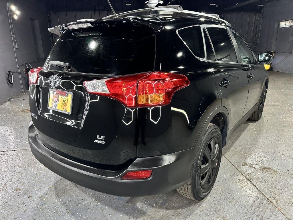 Toyota RAV4 LE AWD 2015