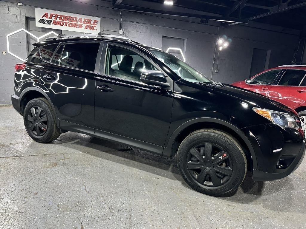 Toyota RAV4 LE AWD 2015