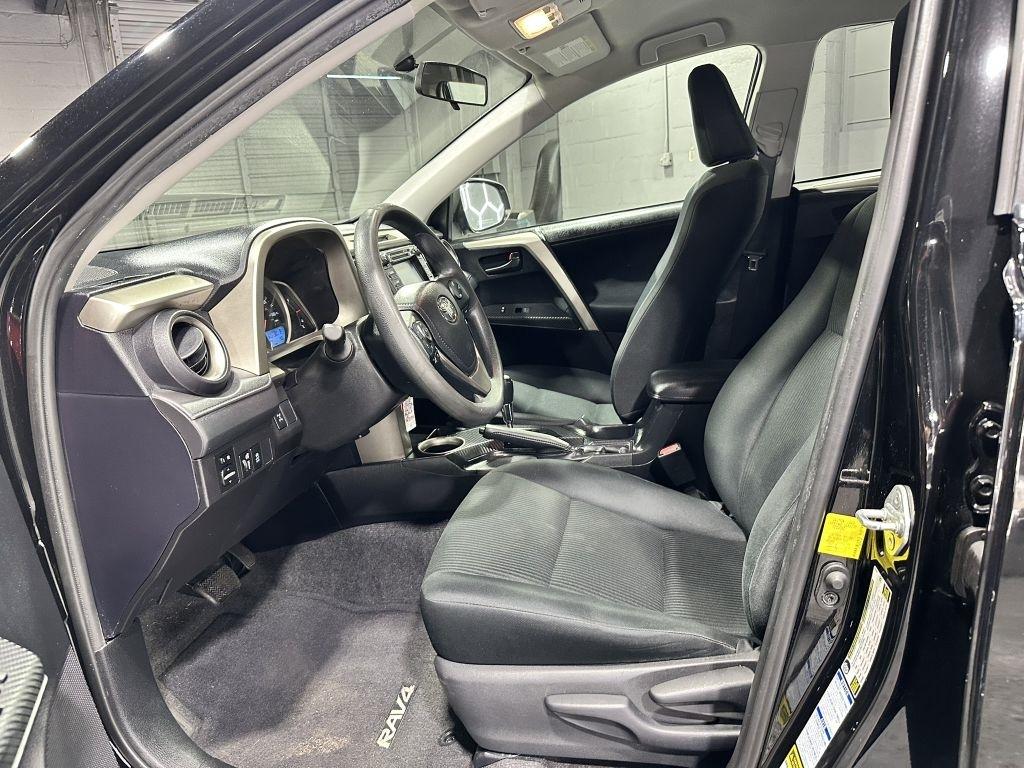 Toyota RAV4 LE AWD 2015