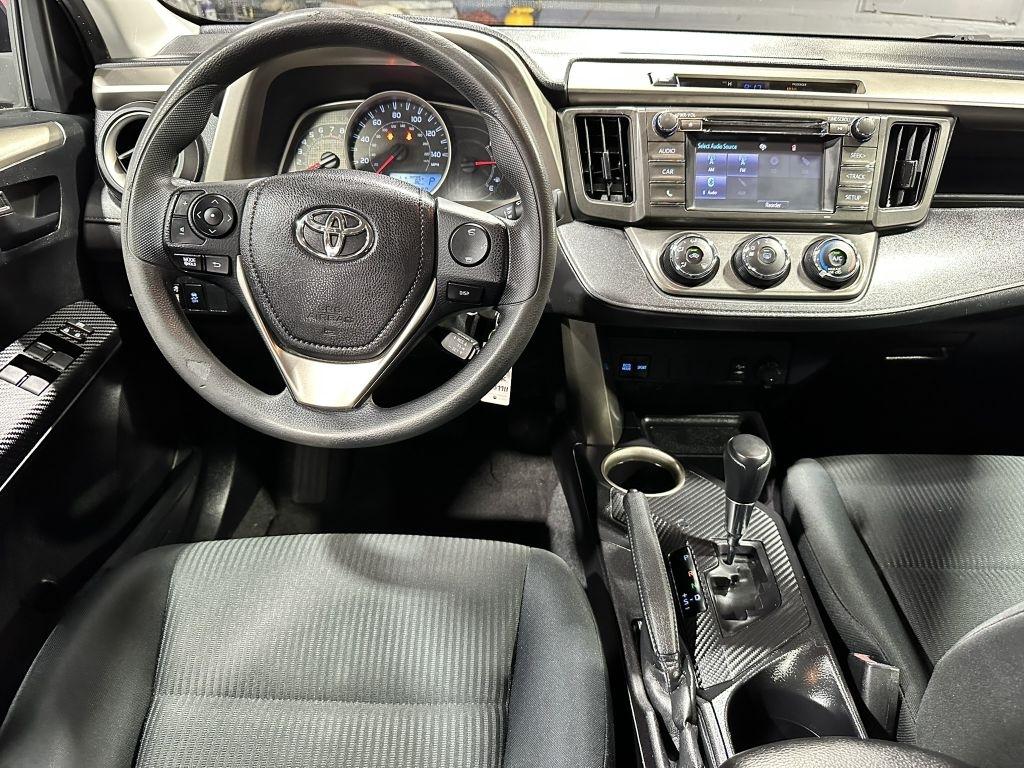 Toyota RAV4 LE AWD 2015