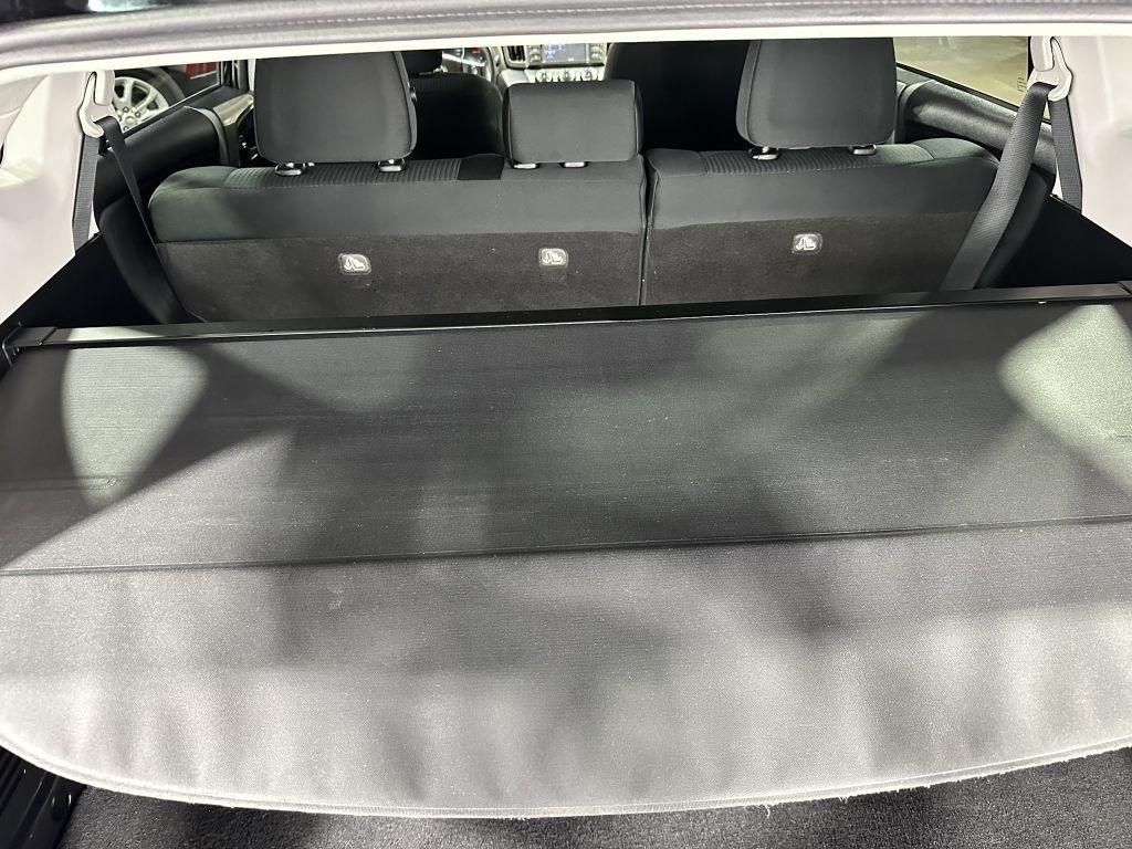 Toyota RAV4 LE AWD 2015
