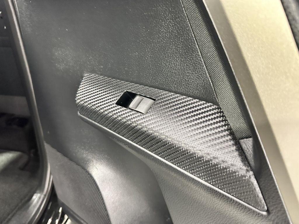 Toyota RAV4 LE AWD 2015