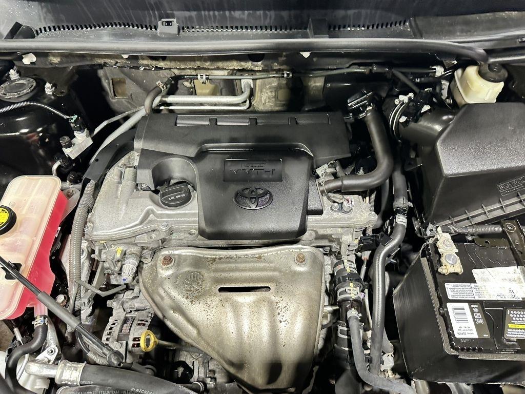 Toyota RAV4 LE AWD 2015