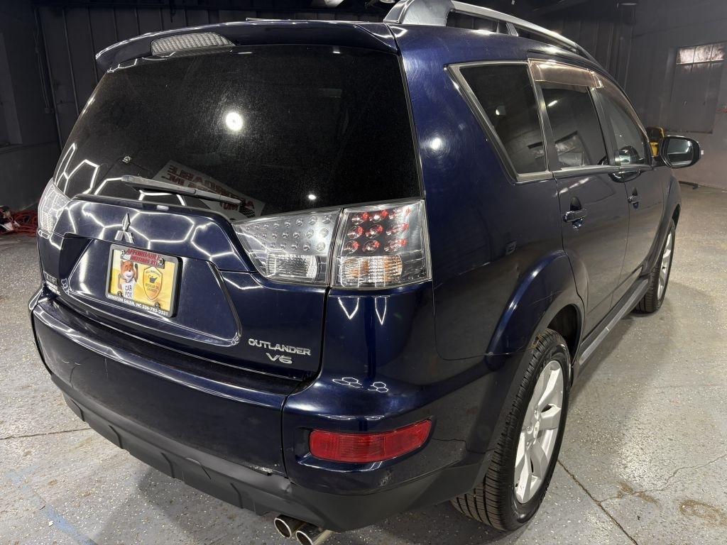 Mitsubishi Outlander SE 4WD 2010