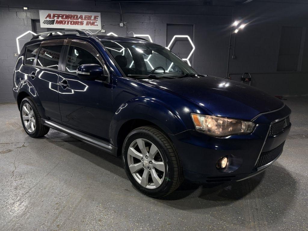 Mitsubishi Outlander SE 4WD 2010