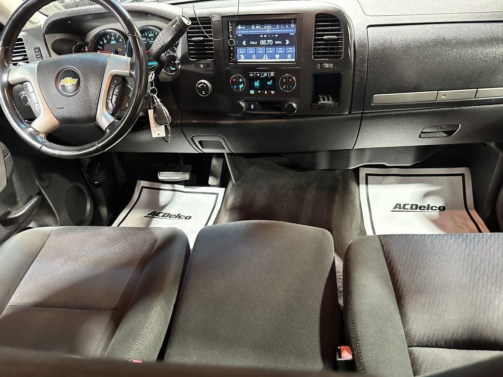 Chevrolet Silverado 1500 LT Crew Cab 4WD 2012