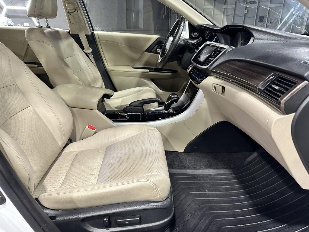 Honda Accord Hybrid Touring 2017