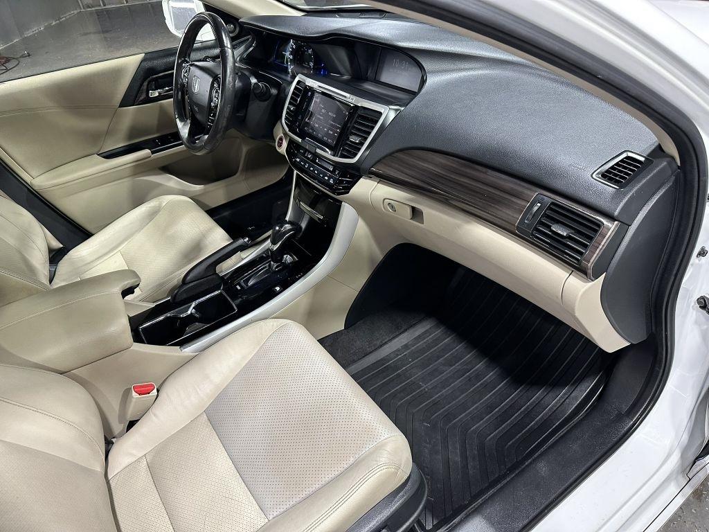 Honda Accord Hybrid Touring 2017