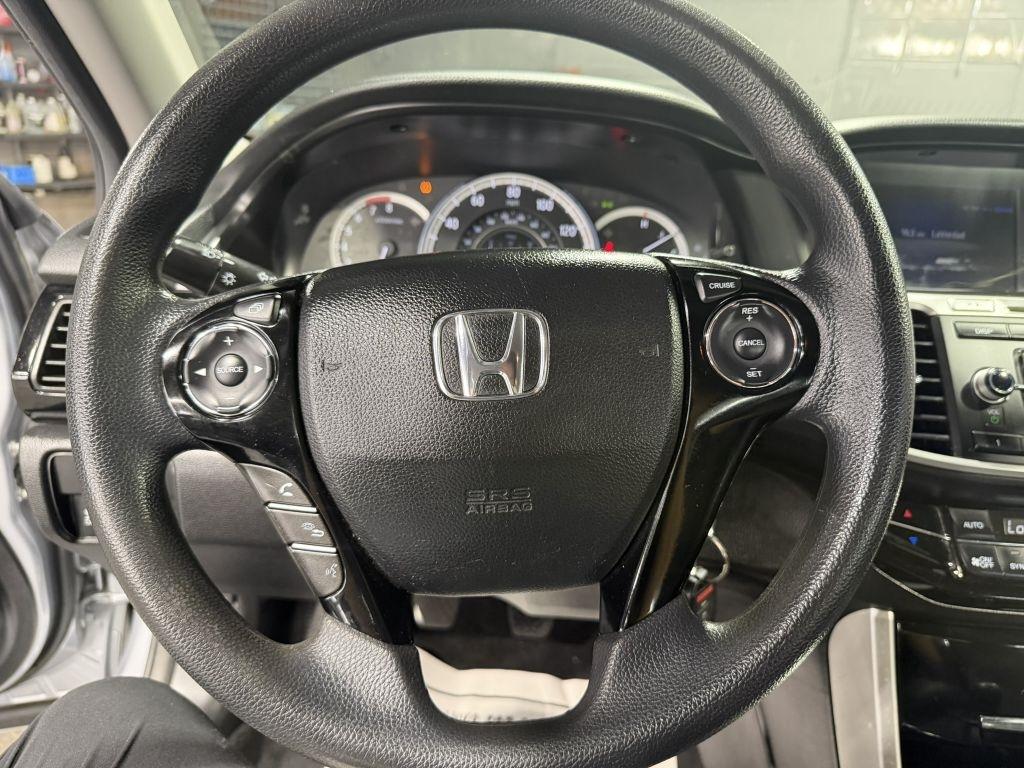 Honda Accord LX Sedan 6-Spd MT 2017