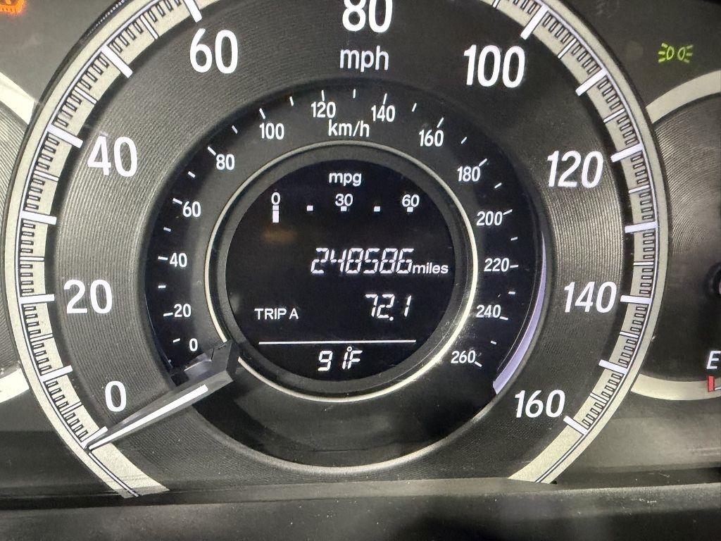Honda Accord LX Sedan 6-Spd MT 2017