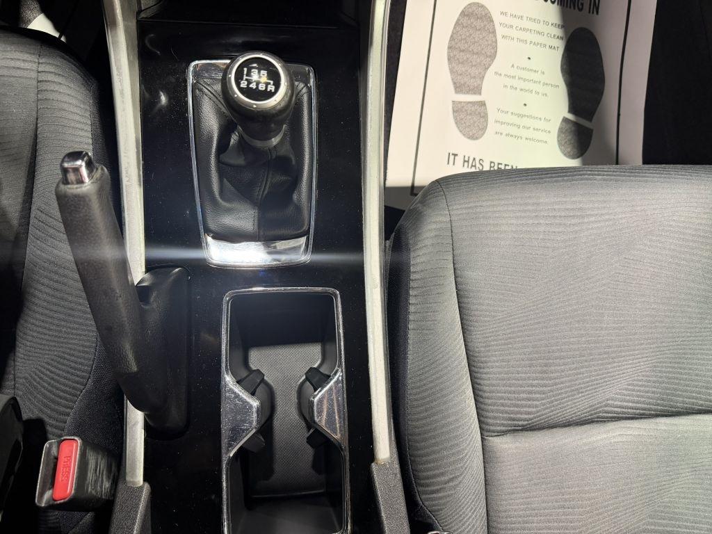 Honda Accord LX Sedan 6-Spd MT 2017