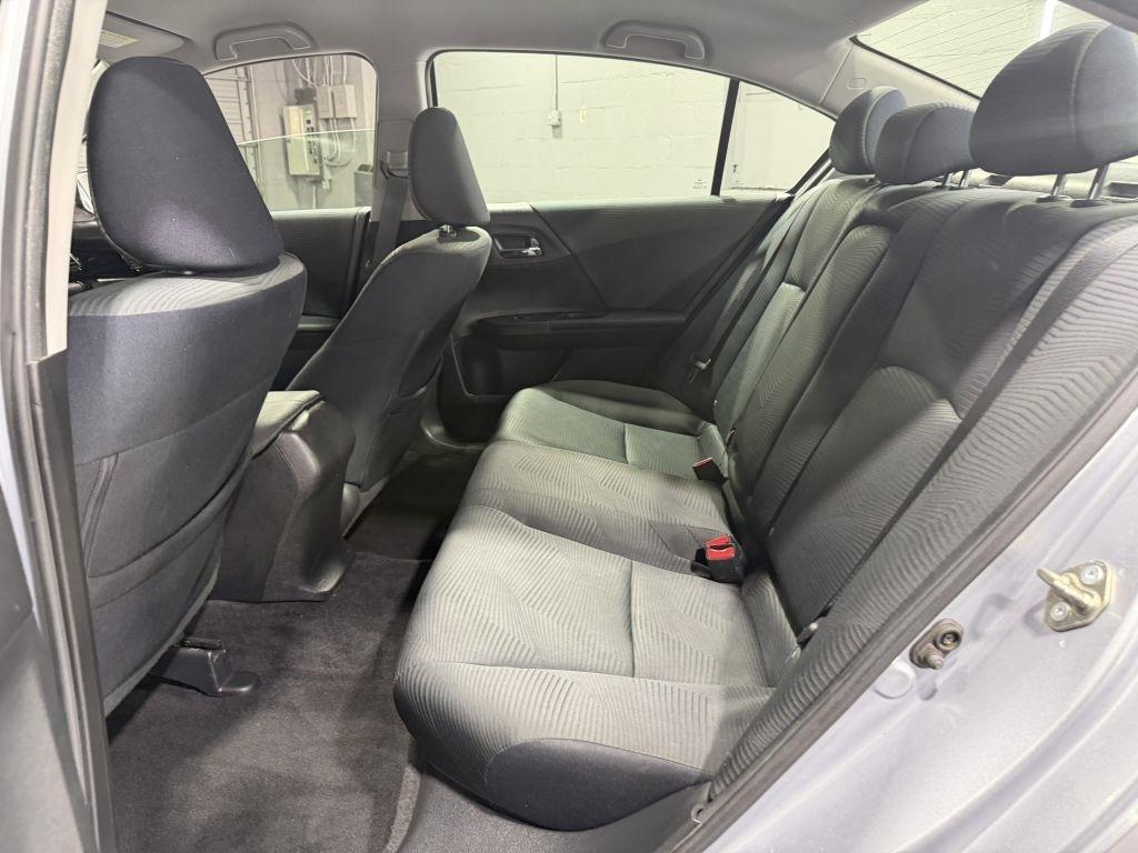 Honda Accord LX Sedan 6-Spd MT 2017