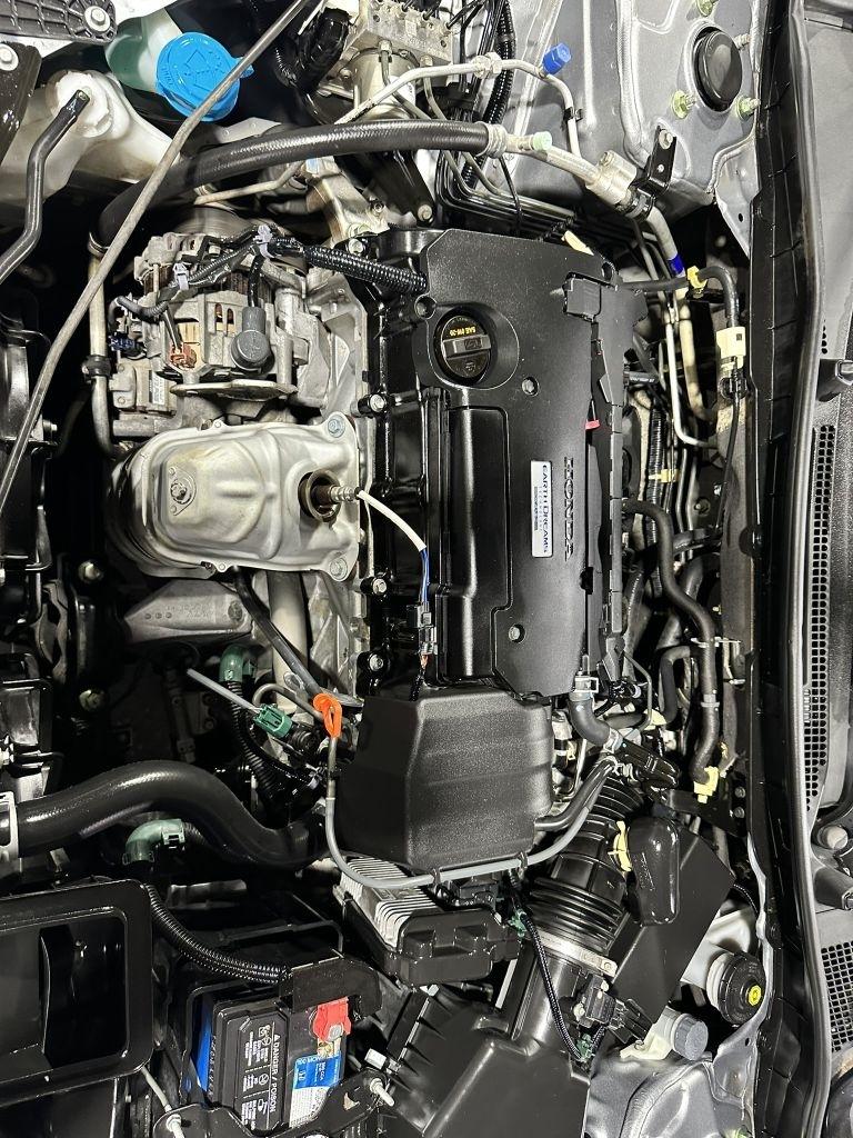 Honda Accord LX Sedan 6-Spd MT 2017