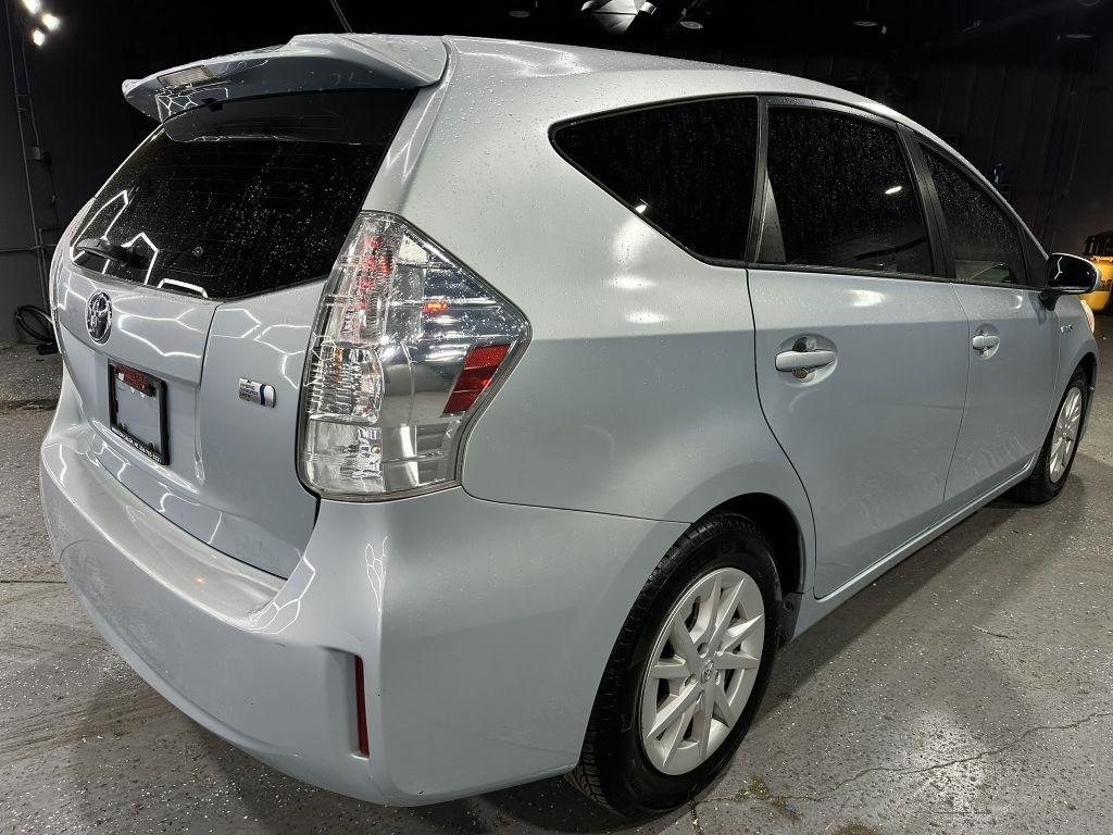Toyota Prius V Two 2012