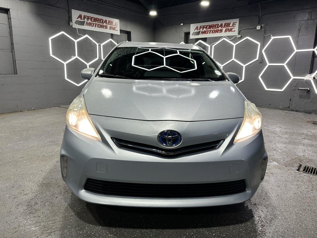 Toyota Prius V Two 2012