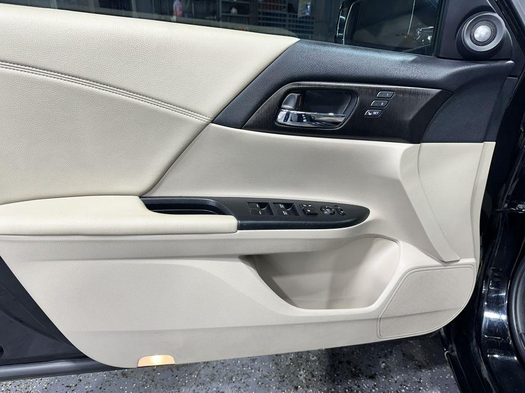 Honda Accord Hybrid Touring 2015