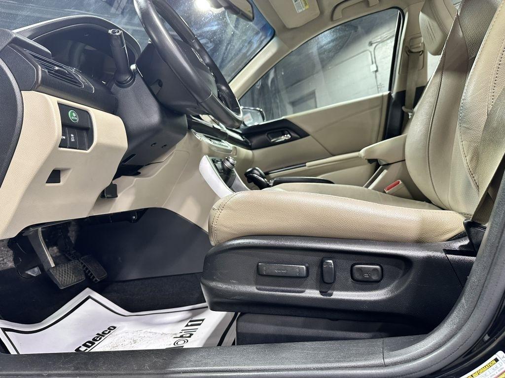 Honda Accord Hybrid Touring 2015