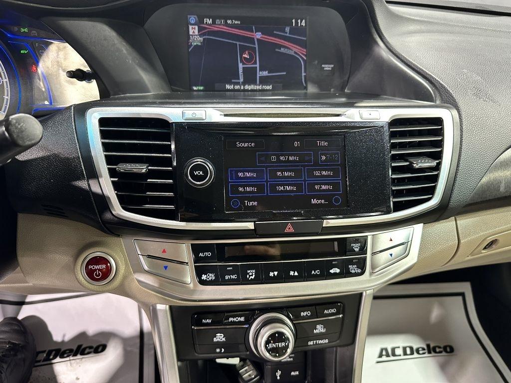 Honda Accord Hybrid Touring 2015