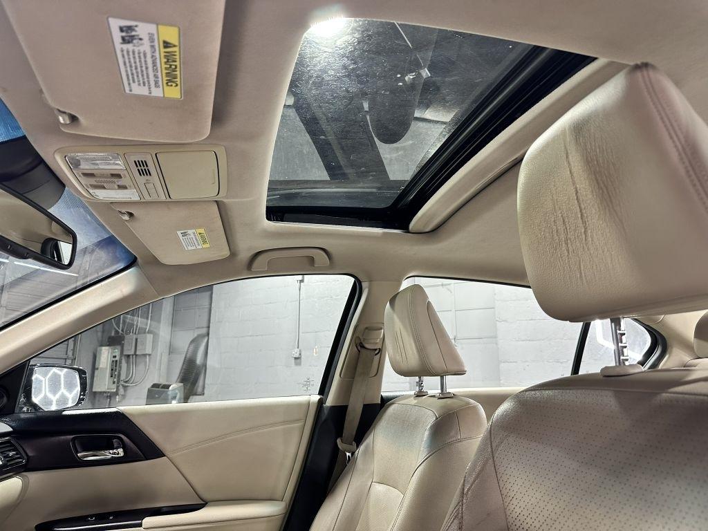 Honda Accord Hybrid Touring 2015