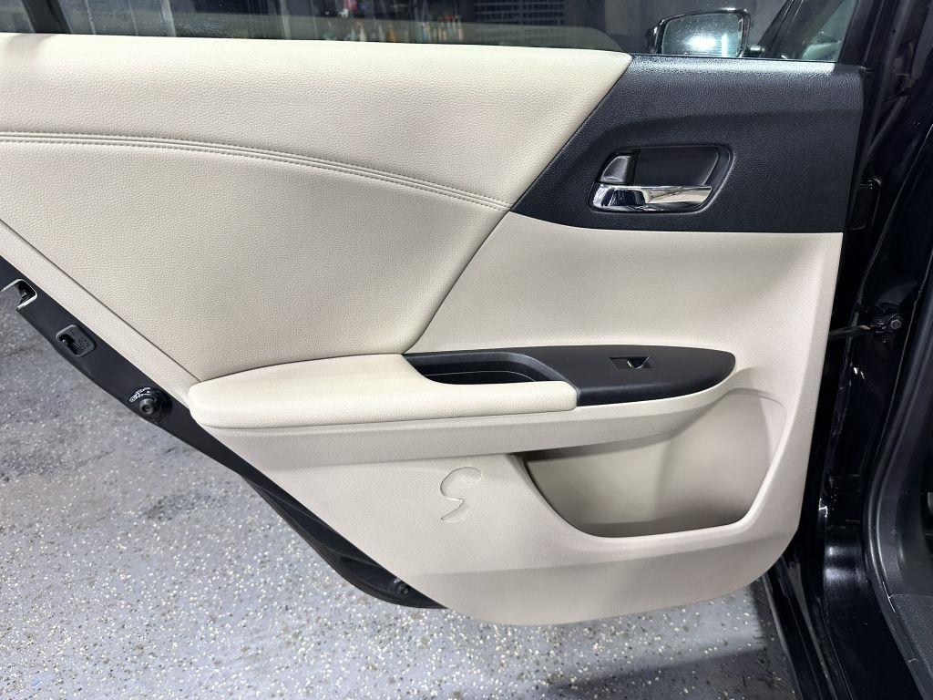 Honda Accord Hybrid Touring 2015