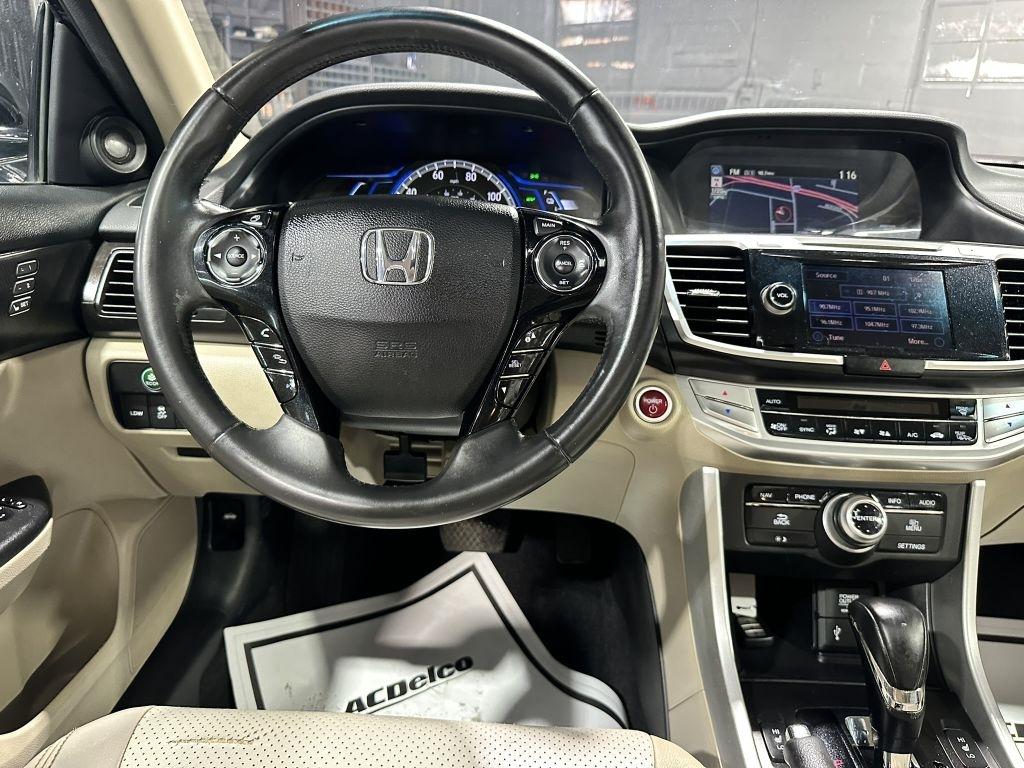 Honda Accord Hybrid Touring 2015