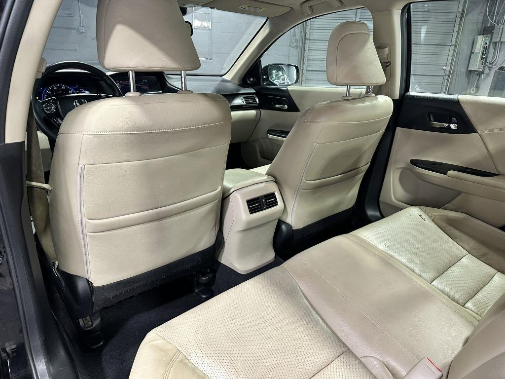 Honda Accord Hybrid Touring 2015