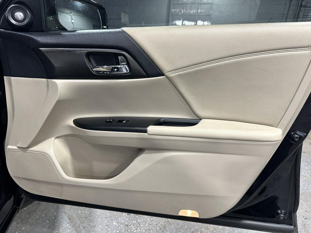 Honda Accord Hybrid Touring 2015