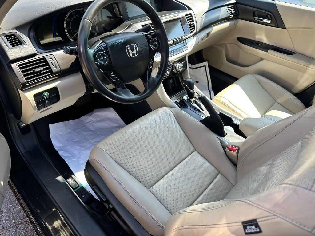 Honda Accord Hybrid Touring 2015