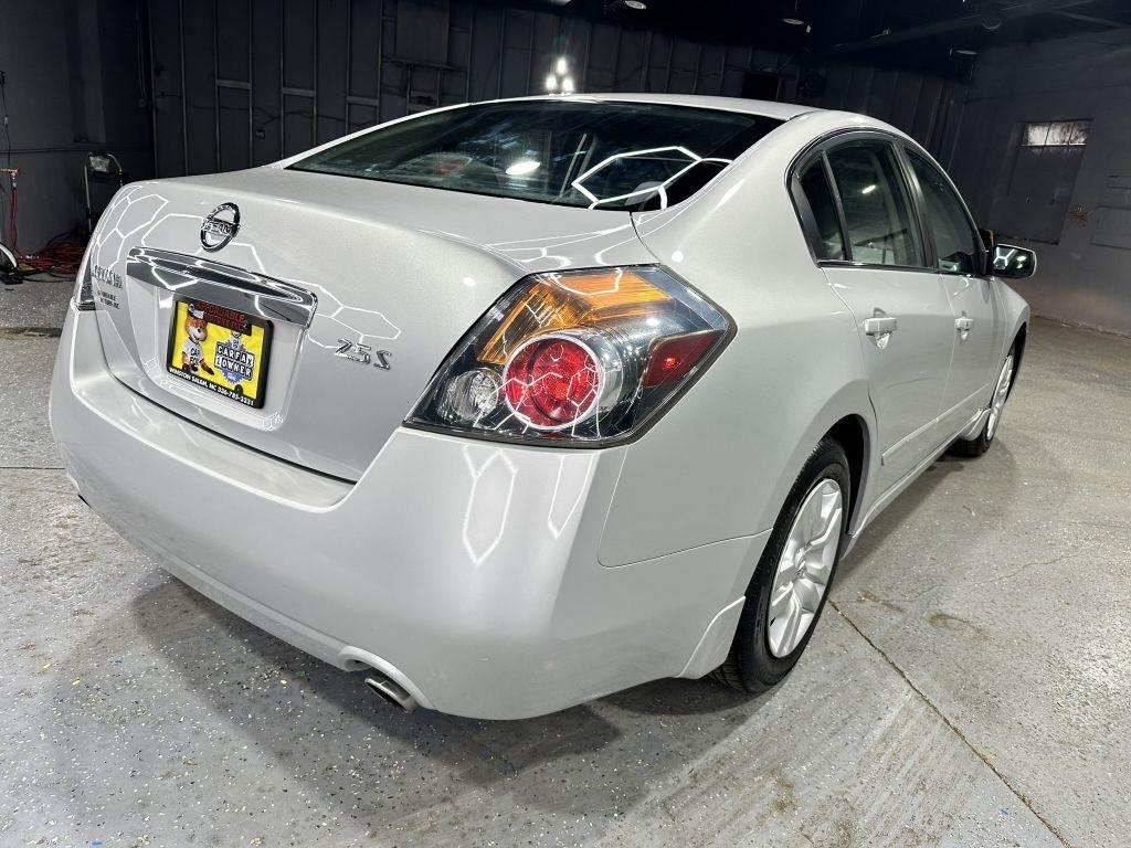 Nissan Altima 2.5 S 2010