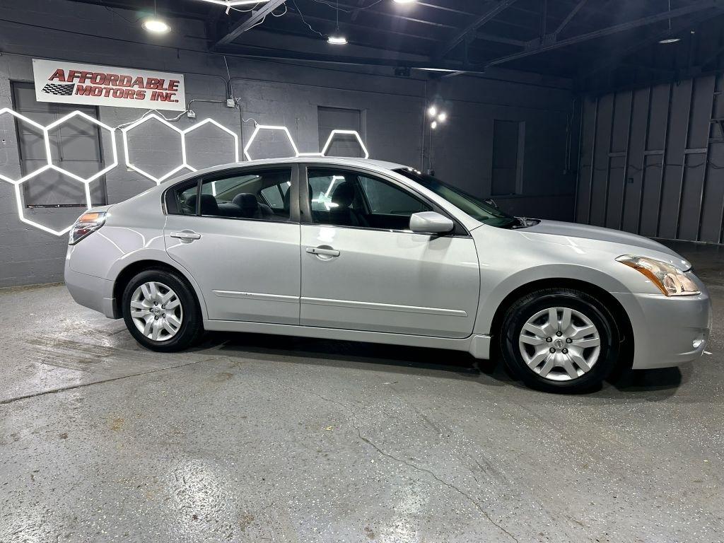 Nissan Altima 2.5 S 2010
